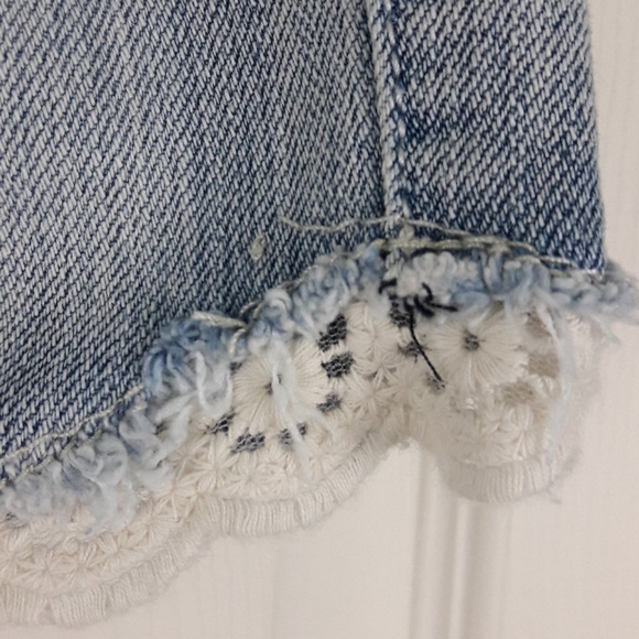 Mossimo High Rise Lace Trim Jean Shorts Daisy Duke - Picture 2 of 5
